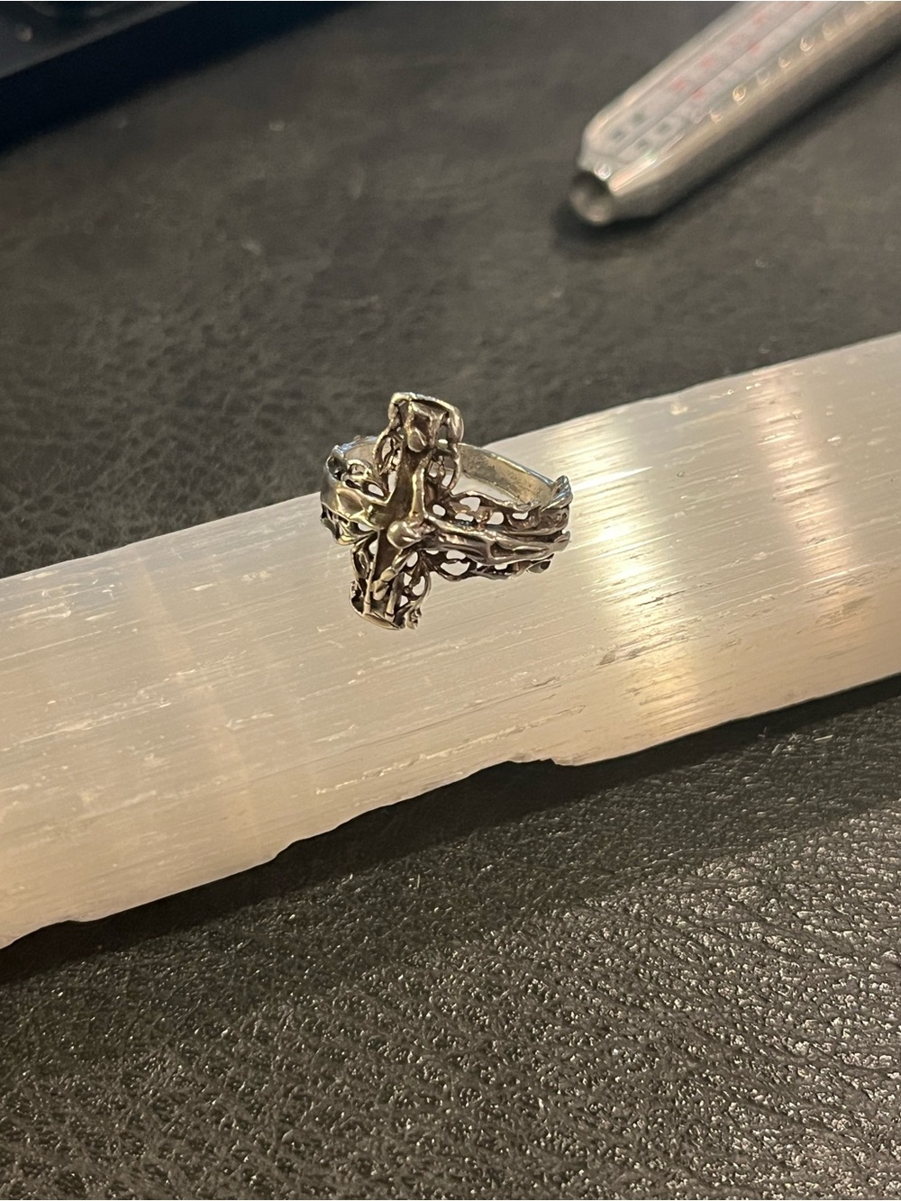 14Kt Crucifix Ring